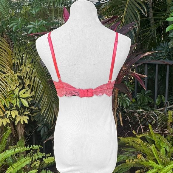 Frederick’s of Hollywood Lace Bralette - Picture 6 of 8